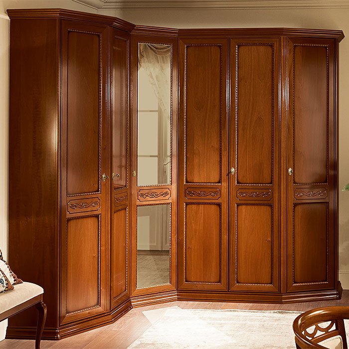 Распашной шкаф в классическом стиле № 1658